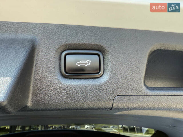 Белый Хендай Санта Фе, объемом двигателя 2.15 л и пробегом 67 тыс. км за 37999 $, фото 143 на Automoto.ua