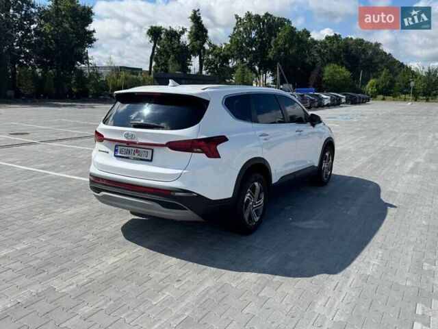 Белый Хендай Санта Фе, объемом двигателя 2.2 л и пробегом 118 тыс. км за 28300 $, фото 3 на Automoto.ua