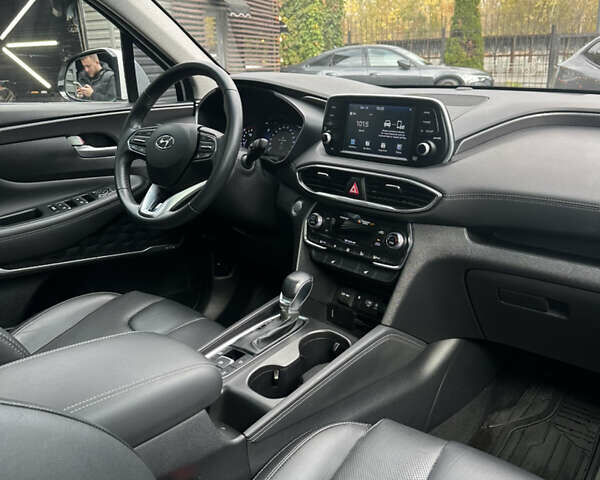 Белый Хендай Санта Фе, объемом двигателя 2 л и пробегом 36 тыс. км за 25500 $, фото 11 на Automoto.ua