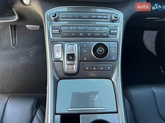 Белый Хендай Санта Фе, объемом двигателя 2.2 л и пробегом 118 тыс. км за 28300 $, фото 17 на Automoto.ua