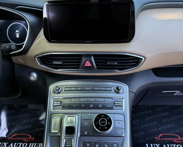 Белый Хендай Санта Фе, объемом двигателя 2.15 л и пробегом 67 тыс. км за 37999 $, фото 151 на Automoto.ua