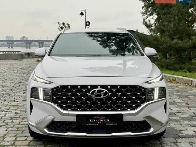 Белый Хендай Санта Фе, объемом двигателя 2.15 л и пробегом 67 тыс. км за 37999 $, фото 3 на Automoto.ua