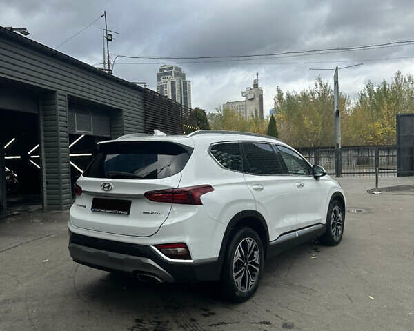 Белый Хендай Санта Фе, объемом двигателя 2 л и пробегом 36 тыс. км за 25500 $, фото 5 на Automoto.ua