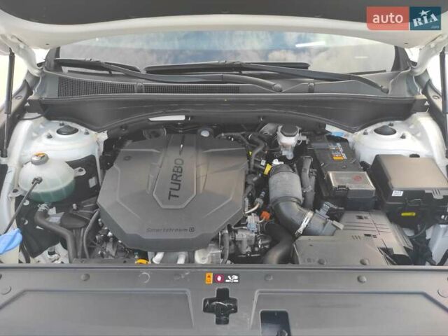 Білий Хендай Санта Фе, об'ємом двигуна 2.15 л та пробігом 61 тис. км за 35900 $, фото 24 на Automoto.ua