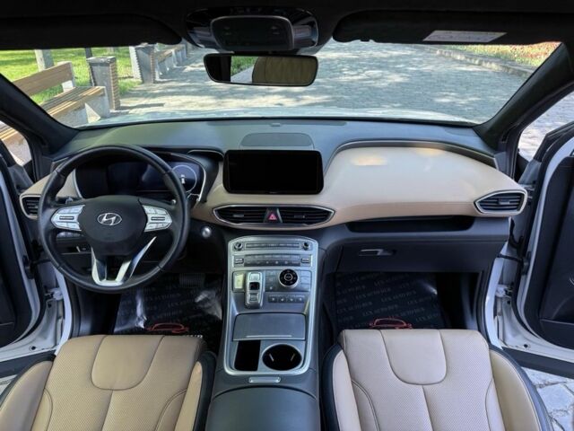 Белый Хендай Санта Фе, объемом двигателя 2.2 л и пробегом 67 тыс. км за 37999 $, фото 1 на Automoto.ua