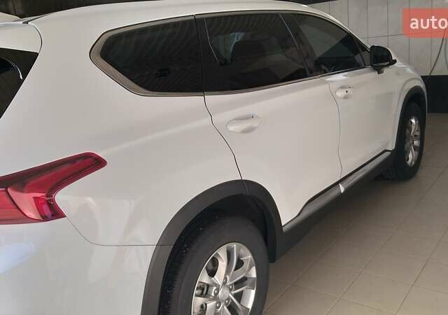 Білий Хендай Санта Фе, об'ємом двигуна 2.36 л та пробігом 22 тис. км за 23999 $, фото 3 на Automoto.ua