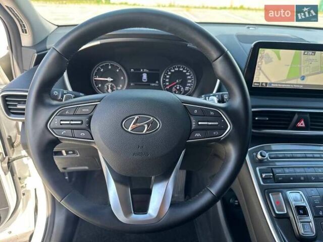 Белый Хендай Санта Фе, объемом двигателя 2.2 л и пробегом 118 тыс. км за 28300 $, фото 10 на Automoto.ua