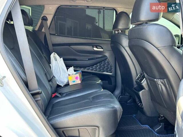 Белый Хендай Санта Фе, объемом двигателя 2.4 л и пробегом 80 тыс. км за 27500 $, фото 36 на Automoto.ua