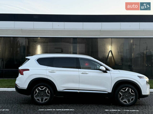 Белый Хендай Санта Фе, объемом двигателя 1.6 л и пробегом 82 тыс. км за 29000 $, фото 4 на Automoto.ua