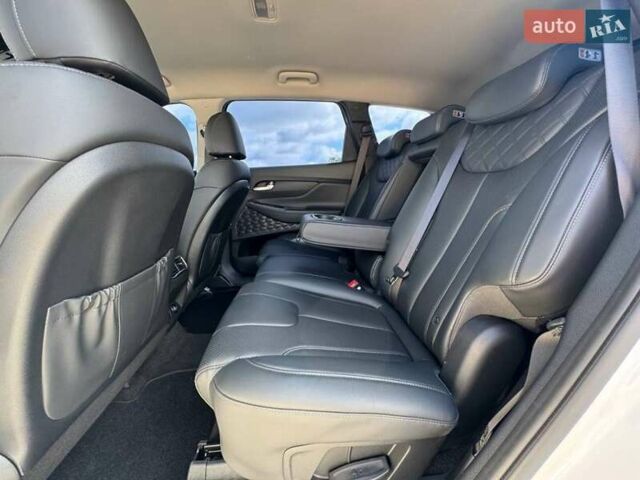 Белый Хендай Санта Фе, объемом двигателя 2.2 л и пробегом 118 тыс. км за 28300 $, фото 21 на Automoto.ua