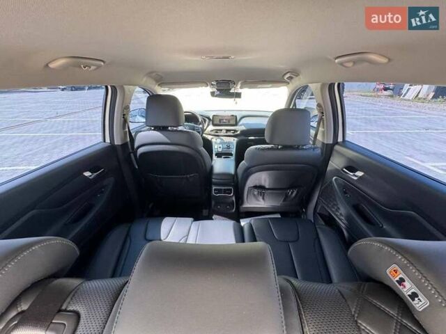 Белый Хендай Санта Фе, объемом двигателя 2.2 л и пробегом 118 тыс. км за 28300 $, фото 22 на Automoto.ua