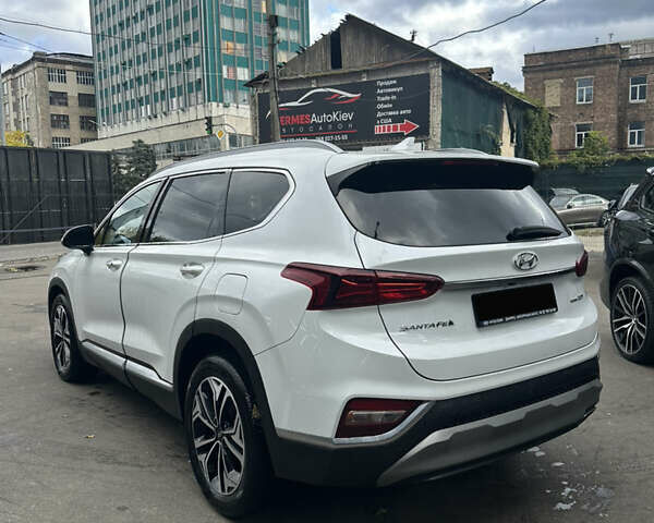 Белый Хендай Санта Фе, объемом двигателя 2 л и пробегом 36 тыс. км за 25500 $, фото 3 на Automoto.ua