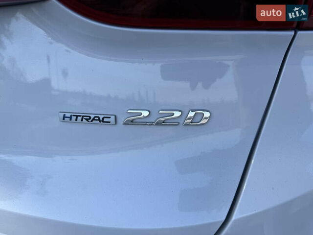 Белый Хендай Санта Фе, объемом двигателя 2.15 л и пробегом 67 тыс. км за 37999 $, фото 97 на Automoto.ua