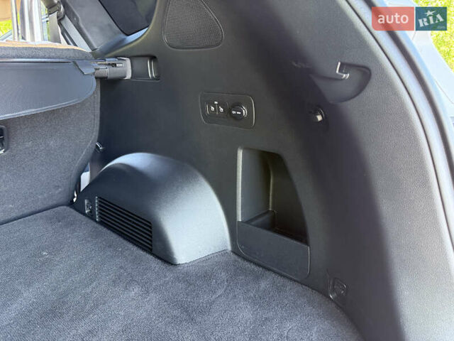 Белый Хендай Санта Фе, объемом двигателя 2.15 л и пробегом 67 тыс. км за 37999 $, фото 146 на Automoto.ua