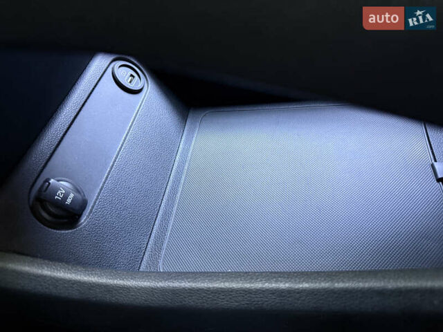 Белый Хендай Санта Фе, объемом двигателя 2.15 л и пробегом 67 тыс. км за 37999 $, фото 84 на Automoto.ua