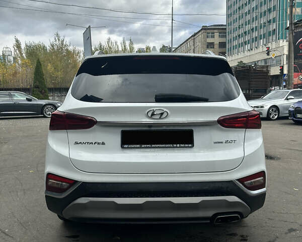 Белый Хендай Санта Фе, объемом двигателя 2 л и пробегом 36 тыс. км за 25500 $, фото 4 на Automoto.ua
