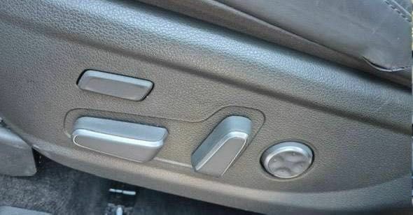 Белый Хендай Санта Фе, объемом двигателя 1.6 л и пробегом 40 тыс. км за 17000 $, фото 12 на Automoto.ua