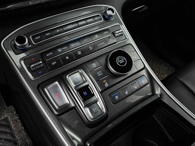 Белый Хендай Санта Фе, объемом двигателя 2.2 л и пробегом 122 тыс. км за 24500 $, фото 6 на Automoto.ua