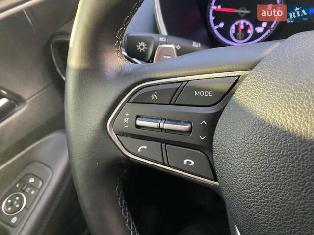 Белый Хендай Санта Фе, объемом двигателя 2.2 л и пробегом 123 тыс. км за 29700 $, фото 73 на Automoto.ua