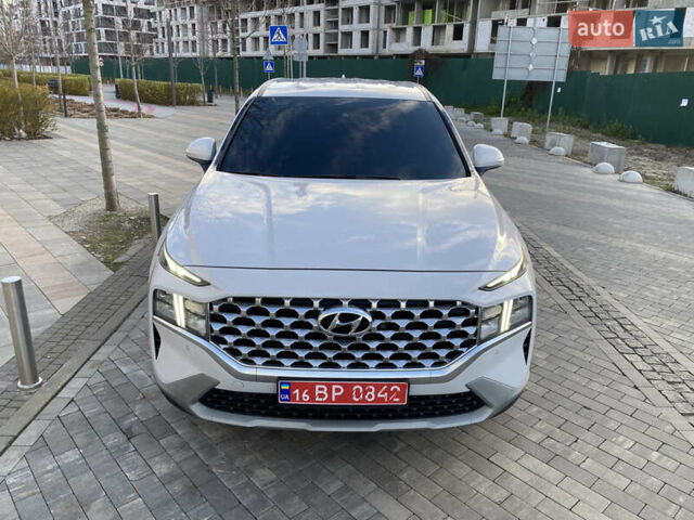 Белый Хендай Санта Фе, объемом двигателя 2.2 л и пробегом 123 тыс. км за 29700 $, фото 1 на Automoto.ua