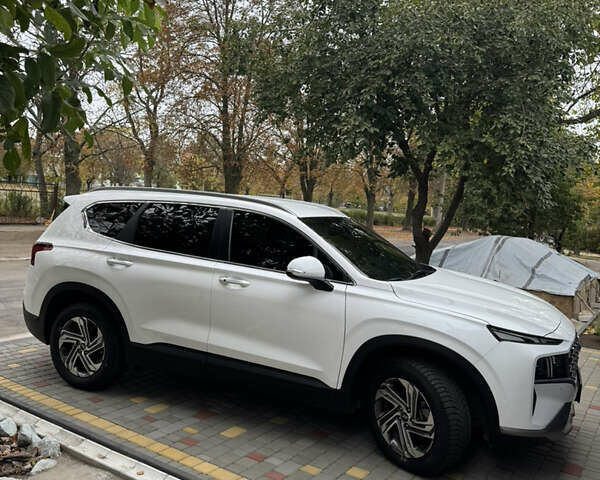 Білий Хендай Санта Фе, об'ємом двигуна 2.15 л та пробігом 147 тис. км за 29800 $, фото 84 на Automoto.ua