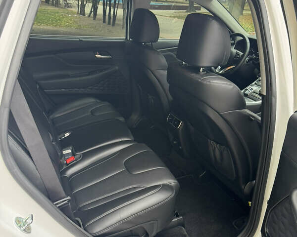 Білий Хендай Санта Фе, об'ємом двигуна 2.15 л та пробігом 147 тис. км за 29800 $, фото 34 на Automoto.ua