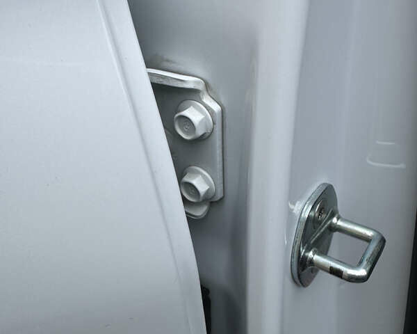 Білий Хендай Санта Фе, об'ємом двигуна 2.15 л та пробігом 147 тис. км за 29800 $, фото 31 на Automoto.ua