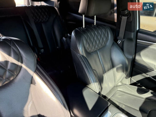 Білий Хендай Санта Фе, об'ємом двигуна 2.15 л та пробігом 100 тис. км за 33999 $, фото 16 на Automoto.ua