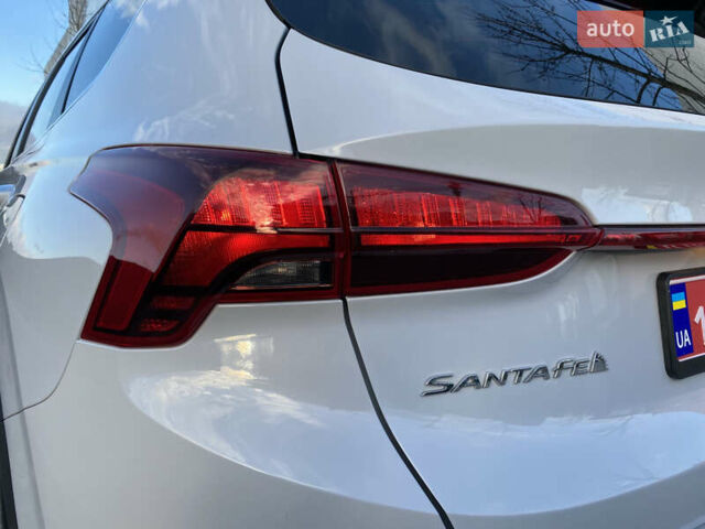 Белый Хендай Санта Фе, объемом двигателя 2.2 л и пробегом 123 тыс. км за 29700 $, фото 30 на Automoto.ua