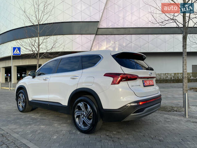 Белый Хендай Санта Фе, объемом двигателя 2.2 л и пробегом 123 тыс. км за 29700 $, фото 5 на Automoto.ua