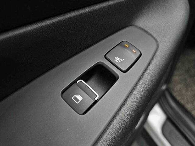 Белый Хендай Санта Фе, объемом двигателя 2.2 л и пробегом 122 тыс. км за 24500 $, фото 14 на Automoto.ua