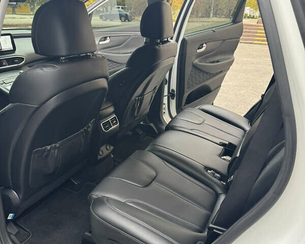 Білий Хендай Санта Фе, об'ємом двигуна 2.15 л та пробігом 147 тис. км за 29800 $, фото 38 на Automoto.ua