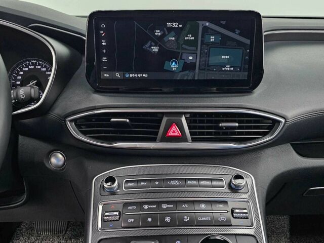 Белый Хендай Санта Фе, объемом двигателя 2.2 л и пробегом 122 тыс. км за 24500 $, фото 10 на Automoto.ua