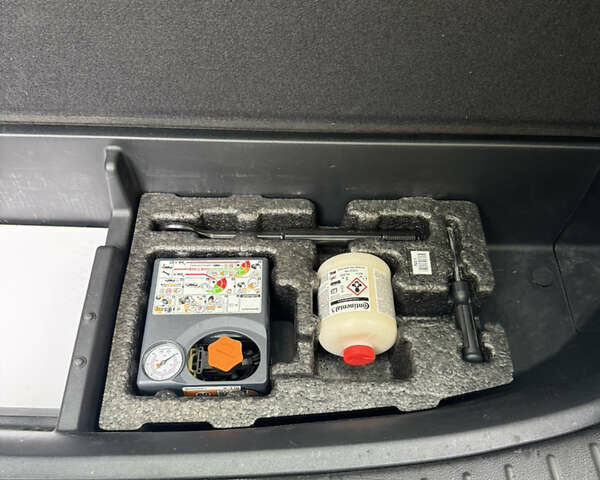 Білий Хендай Санта Фе, об'ємом двигуна 2.15 л та пробігом 147 тис. км за 29800 $, фото 55 на Automoto.ua