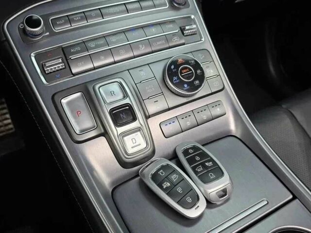 Белый Хендай Санта Фе, объемом двигателя 2.2 л и пробегом 71 тыс. км за 19000 $, фото 9 на Automoto.ua