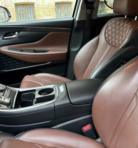 Белый Хендай Санта Фе, объемом двигателя 2.15 л и пробегом 51 тыс. км за 37000 $, фото 6 на Automoto.ua