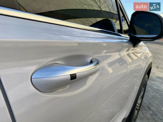 Белый Хендай Санта Фе, объемом двигателя 2.2 л и пробегом 123 тыс. км за 29700 $, фото 34 на Automoto.ua