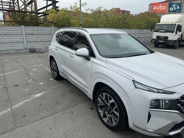 Белый Хендай Санта Фе, объемом двигателя 2.15 л и пробегом 75 тыс. км за 37500 $, фото 1 на Automoto.ua