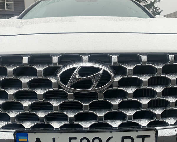 Белый Хендай Санта Фе, объемом двигателя 1.6 л и пробегом 63 тыс. км за 31900 $, фото 4 на Automoto.ua