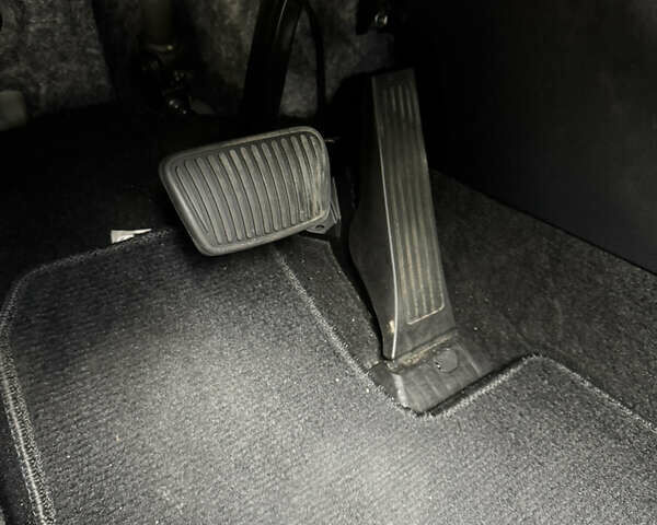 Білий Хендай Санта Фе, об'ємом двигуна 2.15 л та пробігом 147 тис. км за 29800 $, фото 58 на Automoto.ua