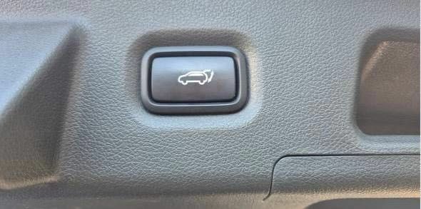 Белый Хендай Санта Фе, объемом двигателя 1.6 л и пробегом 40 тыс. км за 17000 $, фото 6 на Automoto.ua