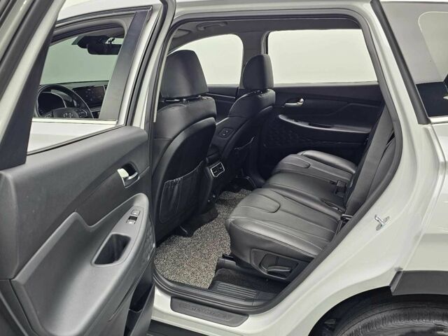 Белый Хендай Санта Фе, объемом двигателя 2.2 л и пробегом 122 тыс. км за 24500 $, фото 9 на Automoto.ua