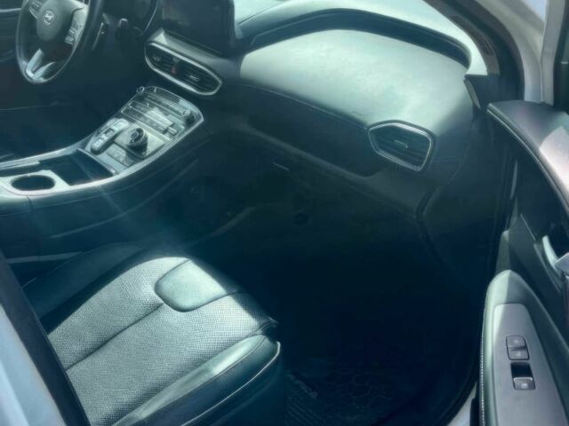 Белый Хендай Санта Фе, объемом двигателя 2.5 л и пробегом 19 тыс. км за 15000 $, фото 9 на Automoto.ua