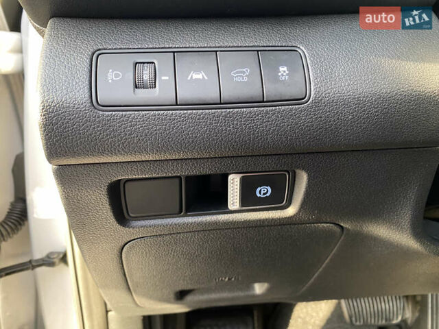 Белый Хендай Санта Фе, объемом двигателя 2.2 л и пробегом 123 тыс. км за 29700 $, фото 69 на Automoto.ua