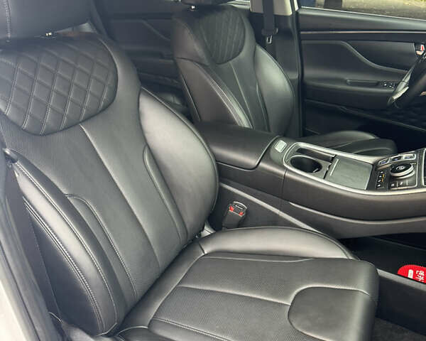 Білий Хендай Санта Фе, об'ємом двигуна 2.15 л та пробігом 147 тис. км за 29800 $, фото 28 на Automoto.ua