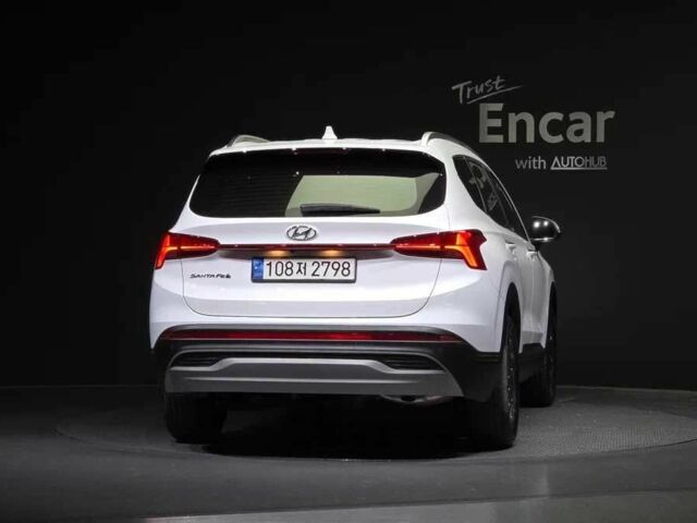 Белый Хендай Санта Фе, объемом двигателя 1.6 л и пробегом 24 тыс. км за 23000 $, фото 3 на Automoto.ua