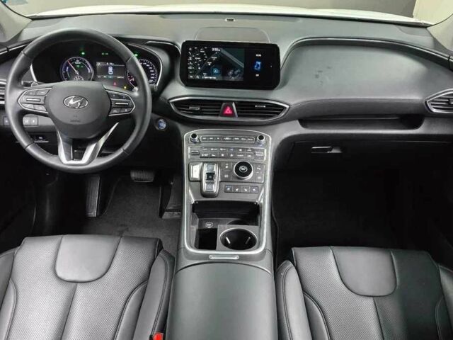 Белый Хендай Санта Фе, объемом двигателя 1.6 л и пробегом 24 тыс. км за 23000 $, фото 6 на Automoto.ua