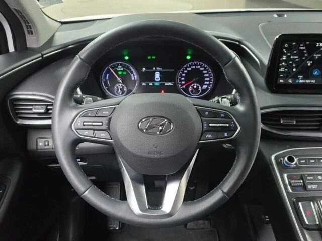 Белый Хендай Санта Фе, объемом двигателя 1.6 л и пробегом 24 тыс. км за 23000 $, фото 7 на Automoto.ua