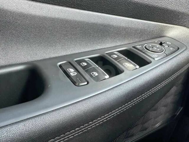 Белый Хендай Санта Фе, объемом двигателя 2.2 л и пробегом 42 тыс. км за 22700 $, фото 7 на Automoto.ua