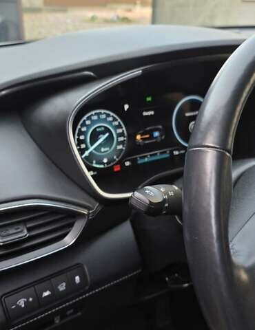 Белый Хендай Санта Фе, объемом двигателя 1.6 л и пробегом 58 тыс. км за 35500 $, фото 11 на Automoto.ua